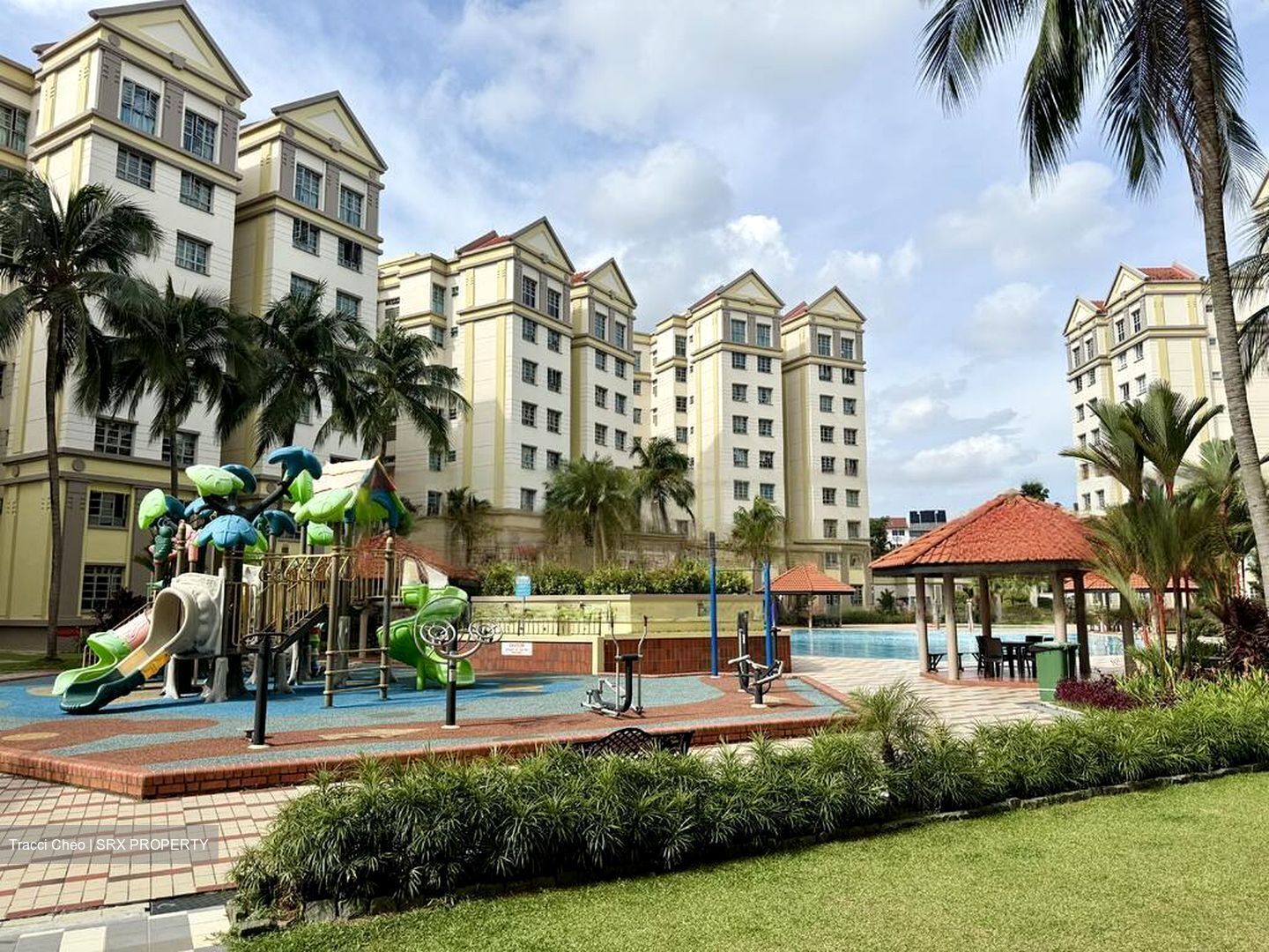 Azalea Park Condominium (D17), Condominium #484030301